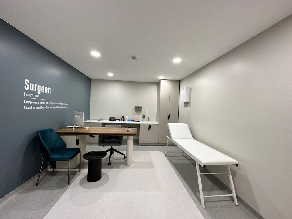 Sapphire Hair Clinic Reviews 4 Sapphire Hair Clinic 3