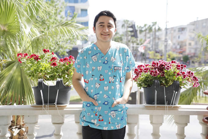 Dr. Muhammet Fatih Ozel Antalya Dentis