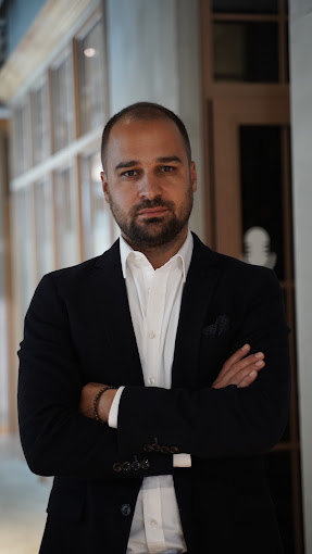 Dr Çağdaş Yakın Istanbul Dentist