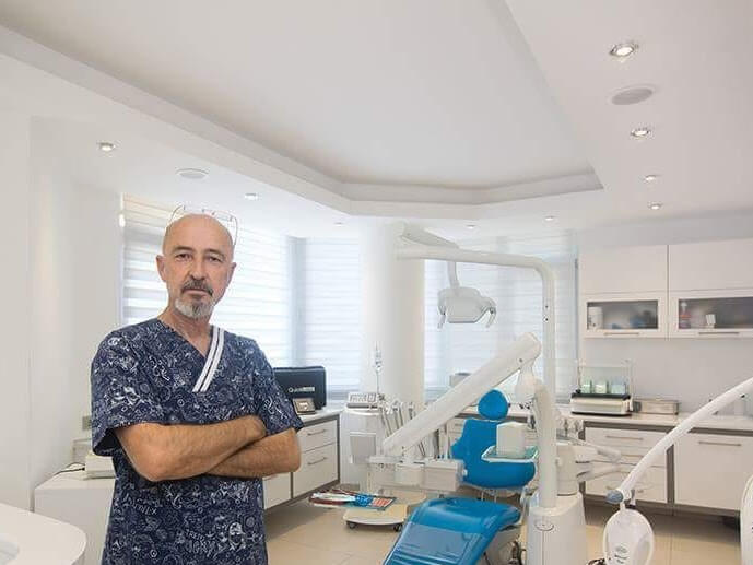 Kusadasi Dental Clinic 41 bulent kenir dental clinic kusadasi