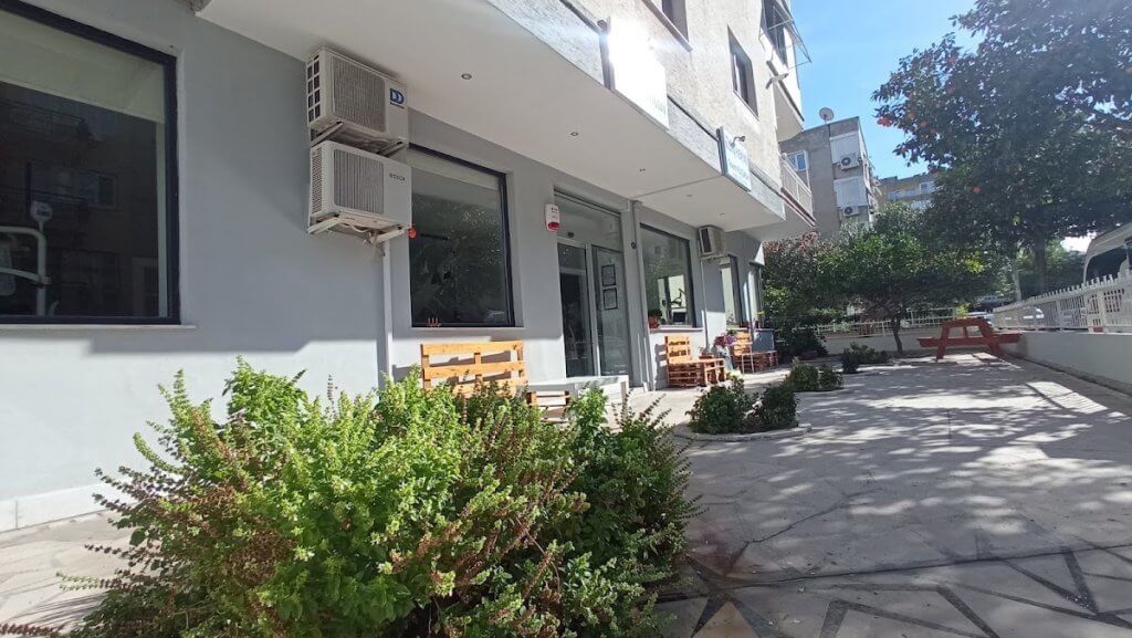 Kusadasi Dental Clinic 34 go dental clinic kusadasi