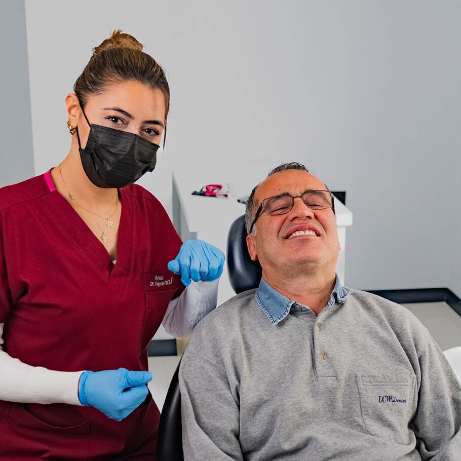 Kusadasi Dental Clinic 52 white dental clinic kusadasi izmir